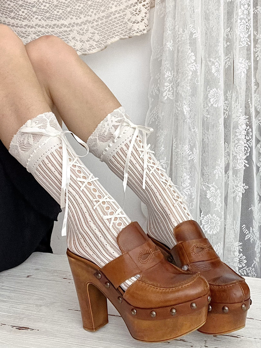 LOLITA LACE UPS